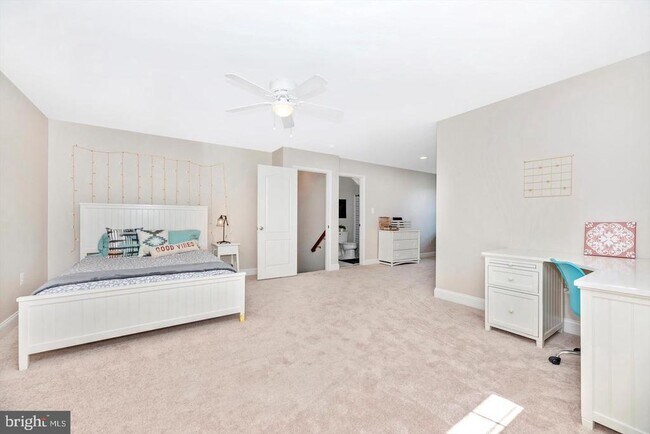 Building Photo - 10202 Woodthrush Dr