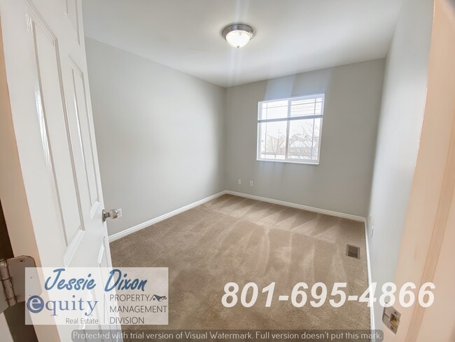 Building Photo - 2355 N 275 E