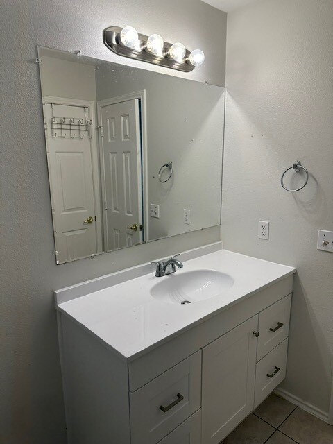 Building Photo - 505 Delmar Ave