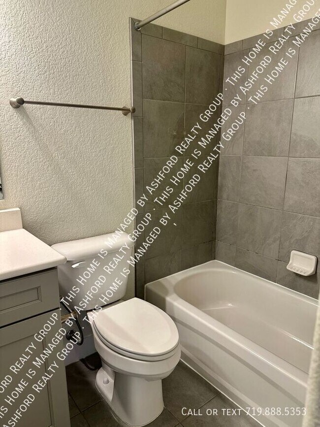 Building Photo - 8313 Noreen Falls Dr