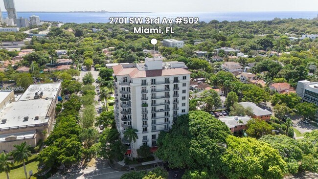Building Photo - 2701 SW 3rd Ave