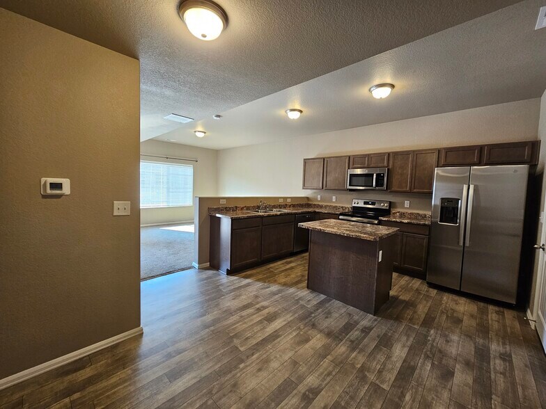 Building Photo - 7673 Jack Pine Grv