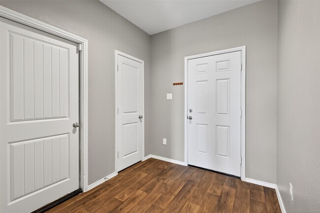 Building Photo - 3311 Specklebelly Dr.