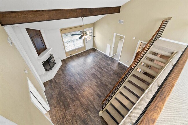 Building Photo - 2611 Quarry Hill Rd