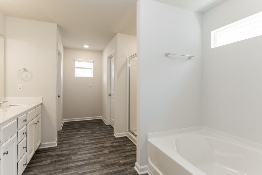 Building Photo - 219 Hamilton Pointe Dr