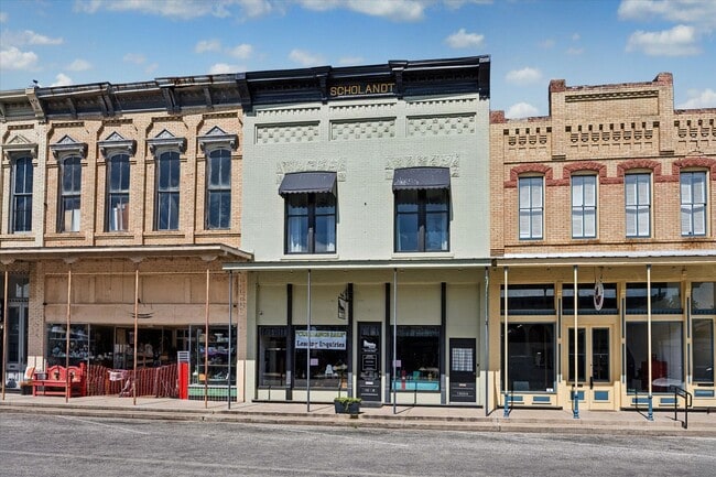 Building Photo - 1008 Milam St