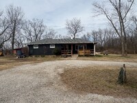 Building Photo - 694 E 400 Hwy