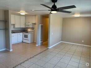 Building Photo - REALLY NICE UPSTRS 1BD 1BA FOR LEASE!