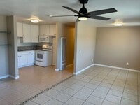 Building Photo - REALLY NICE UPSTRS 1BD 1BA FOR LEASE!
