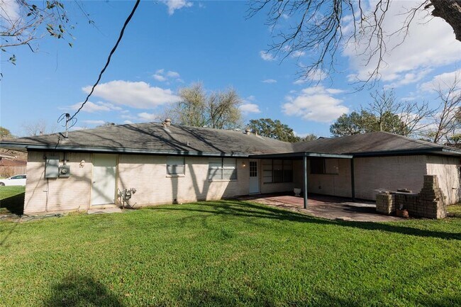 Building Photo - 2510 Straight Creek Dr