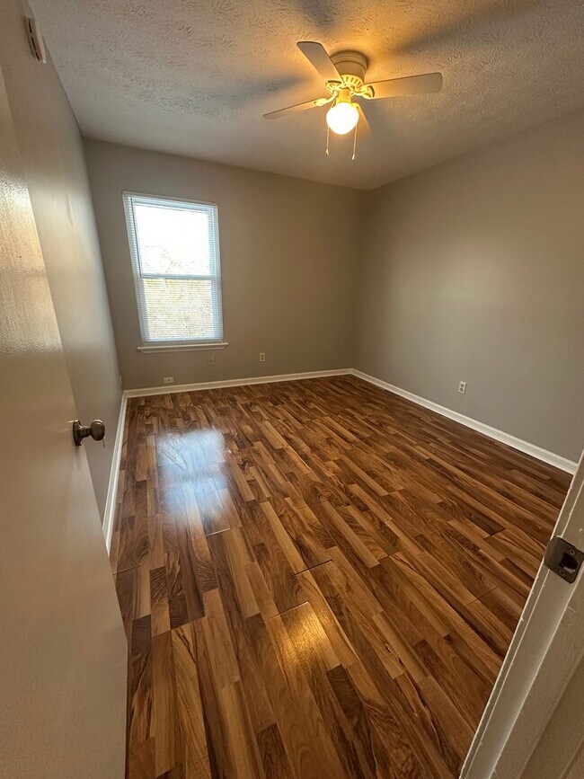 Building Photo - Paxson Ct