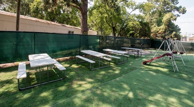 Building Photo - 32 Polaris Dr