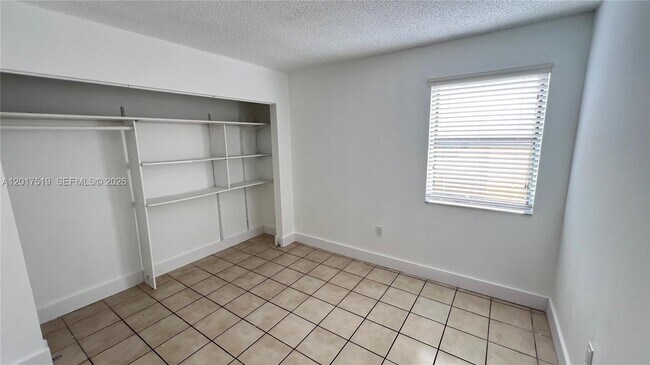 Building Photo - 680 NW 114th Ave