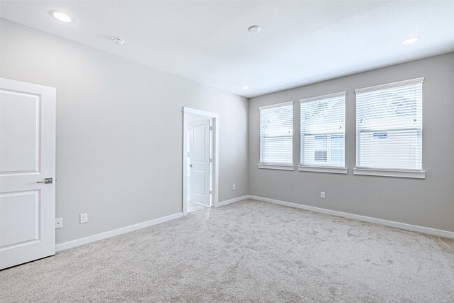 Building Photo - 8423 Berry Brush Ln