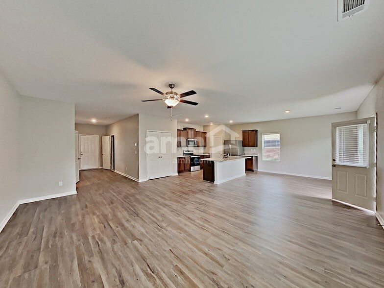 Building Photo - 4904 Bridle Path