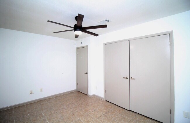 Building Photo - Modern 2BD/1BA in Pace – Freshly Renovated...