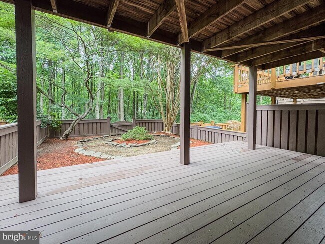 Building Photo - 3906 Valley Ridge Dr