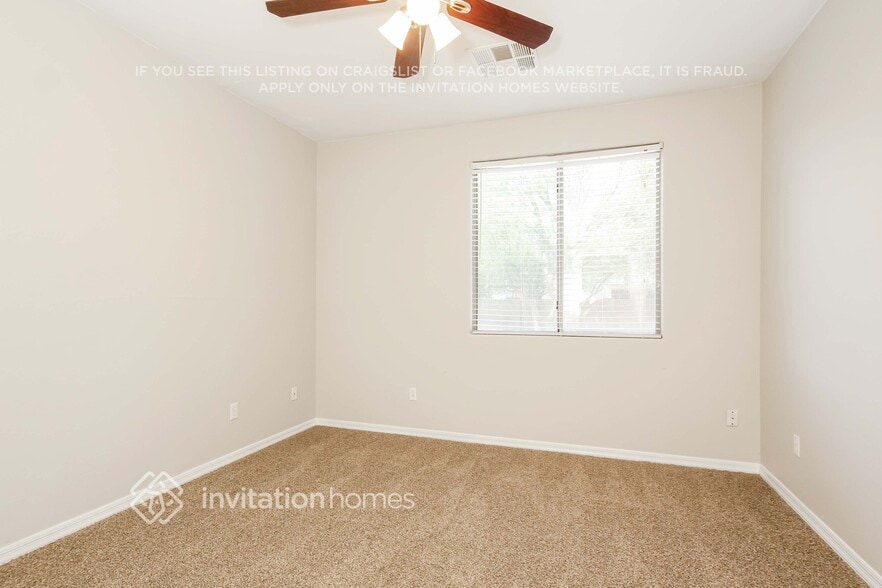 Building Photo - 977 W Jersey Way