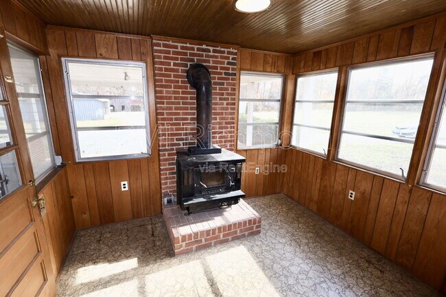 Building Photo - 4038 Old Church Rd