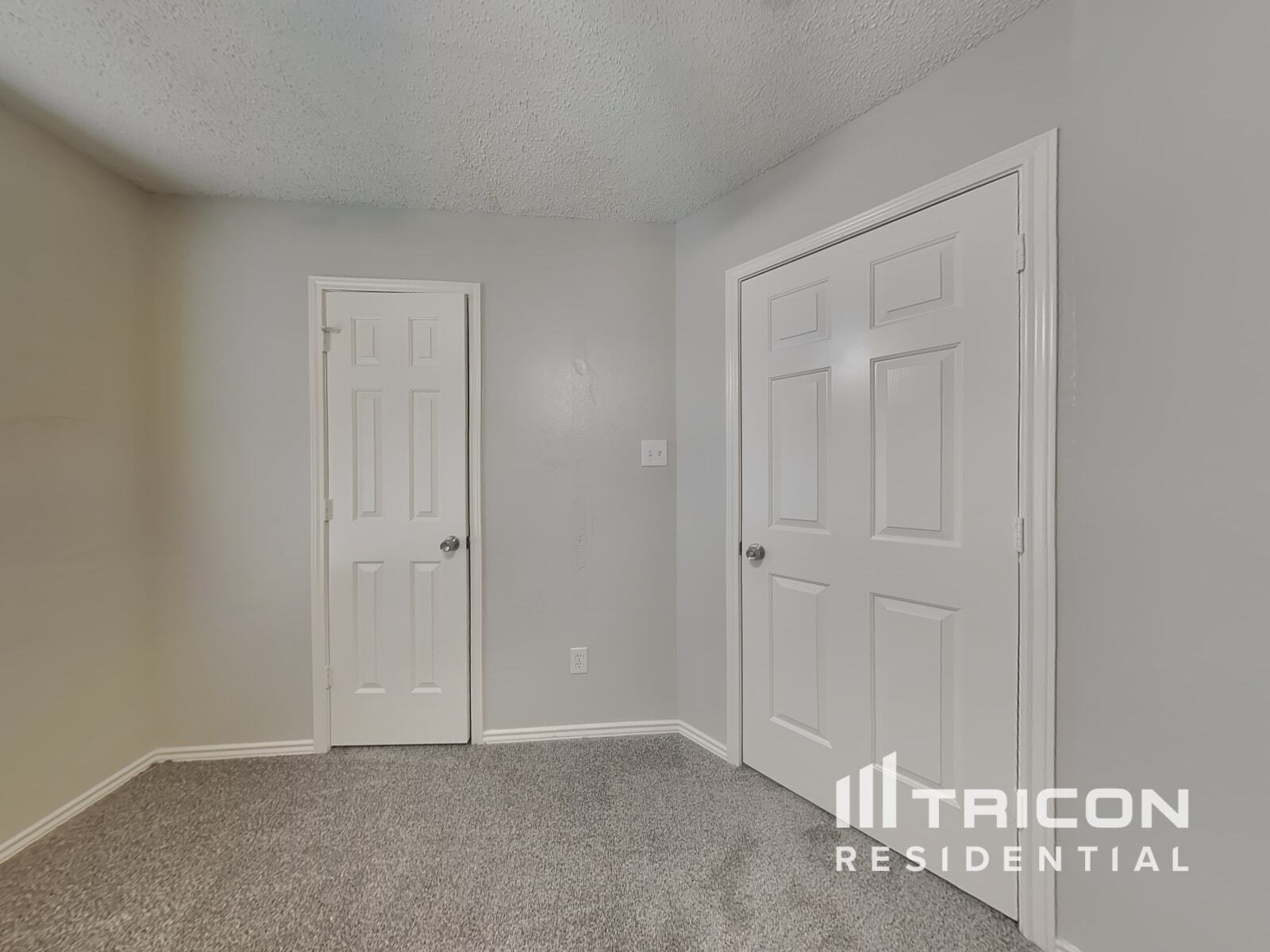 Building Photo - 2817 Laurel Hill Dr