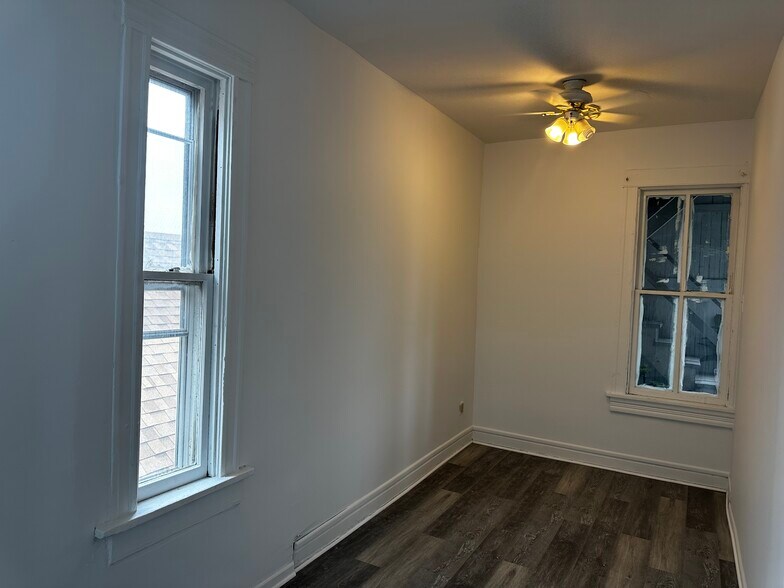 Building Photo - 3619 S Damen Ave