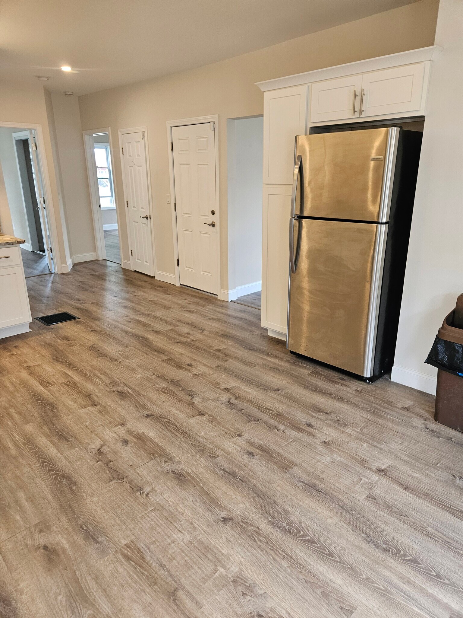 Building Photo - 15 Warsaw Ave