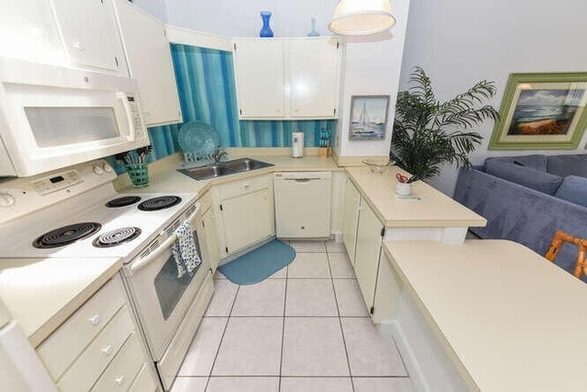 Building Photo - 1801 S US Hwy 1