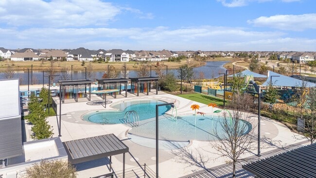 Building Photo - 10846 Day Jassamine Wy