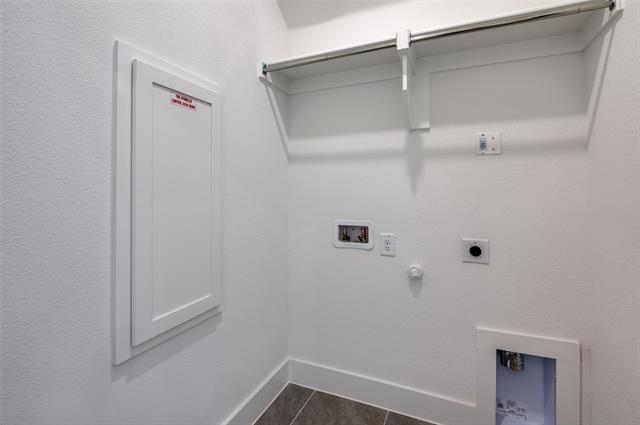 Building Photo - 3707 Queen Rd