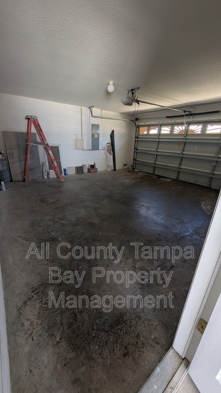 Building Photo - 1716 W Flora St