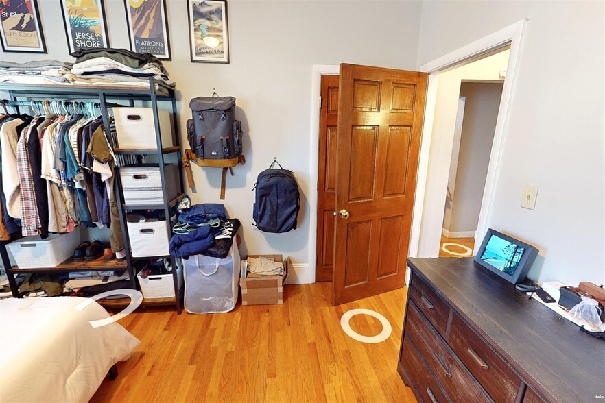 Building Photo - 24 Tufts St