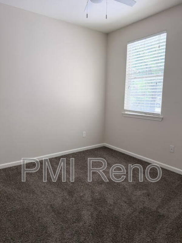 Building Photo - 10742 Amber Falls Dr