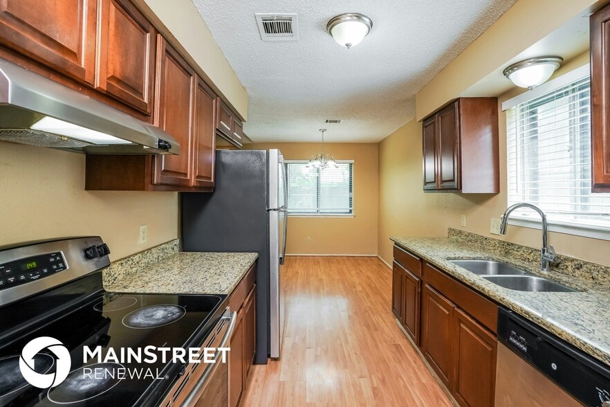 Building Photo - 22511 Leedstown Ln