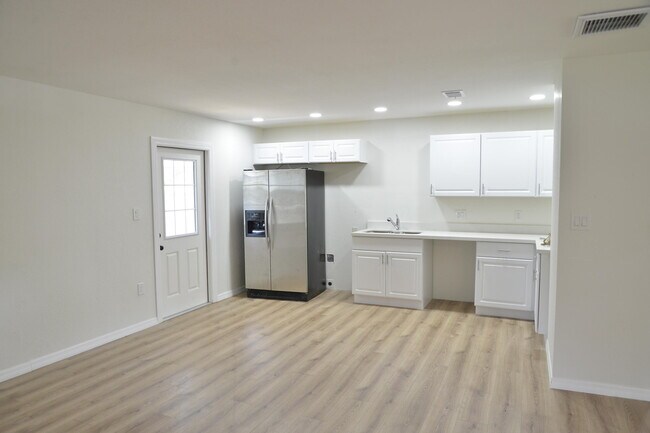Building Photo - 3005 Tennessee Ave
