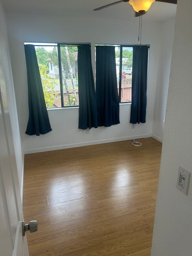 Building Photo - 3bd/2ba unit on Poipu Rd