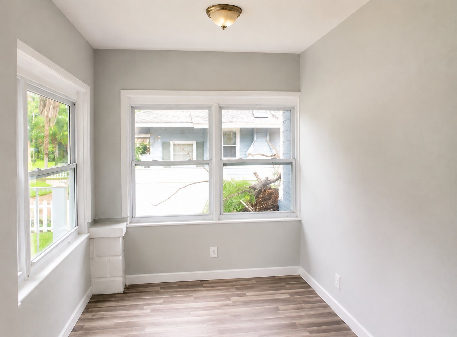 Building Photo - 1374 Agnes St