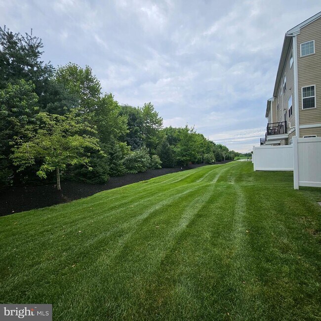 Building Photo - 76 Kramer Ct