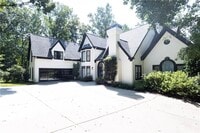 Building Photo - 700 S Brighton Ct
