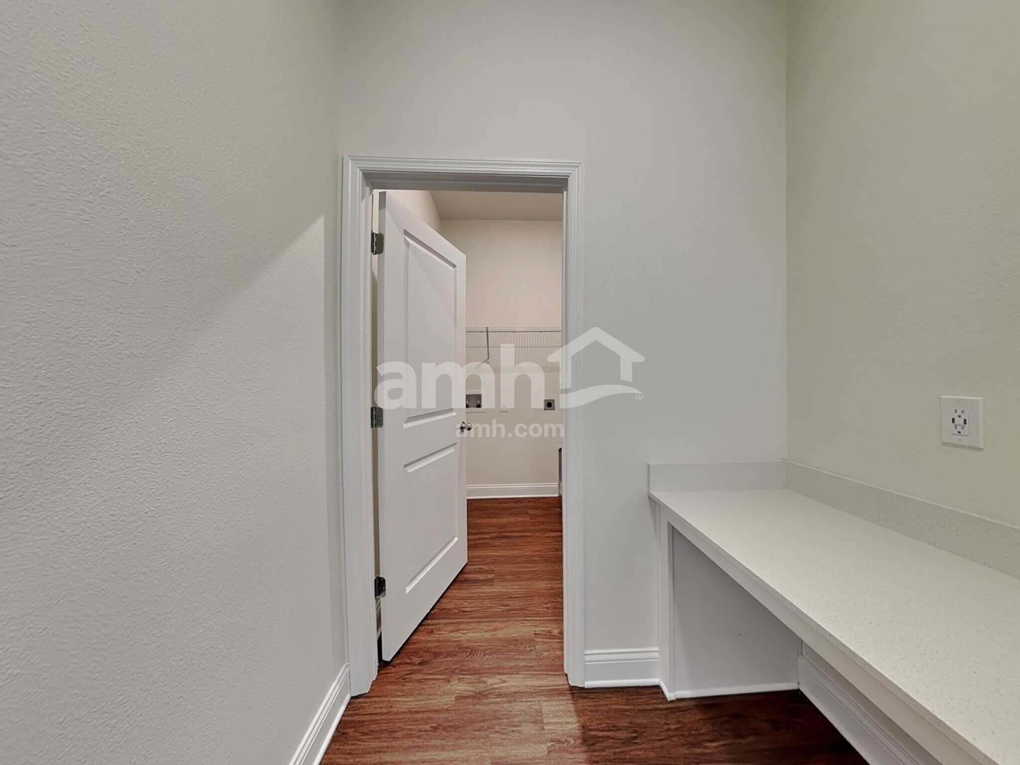 Building Photo - 1025 Summer Stone Lp