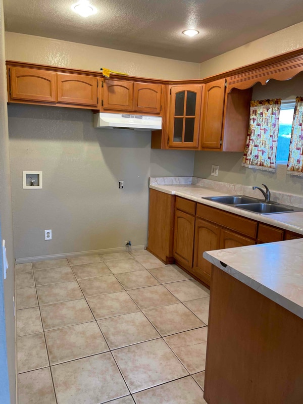 Building Photo - 1021 S Downey Rd