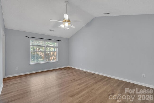 Building Photo - 6340 S Bend Ln