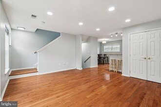 Building Photo - 1303 N 7th St