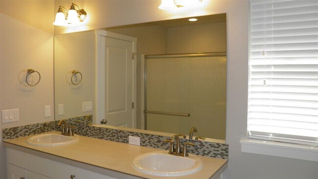 Building Photo - 20780 SE Shea Court