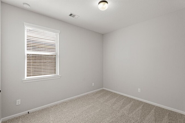 Building Photo - 13026 Davenport Hills Ln