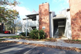 Building Photo - (Coming Soon) 2 Bedroom Condo In South Park!