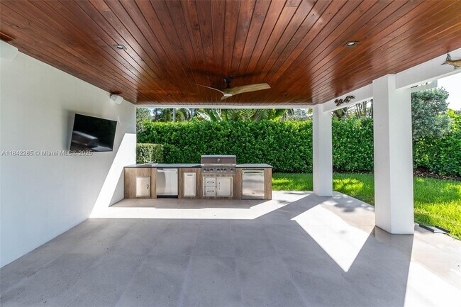 Building Photo - 7720 SW 130th St