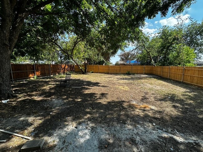 Building Photo - 1712 Brake Dr