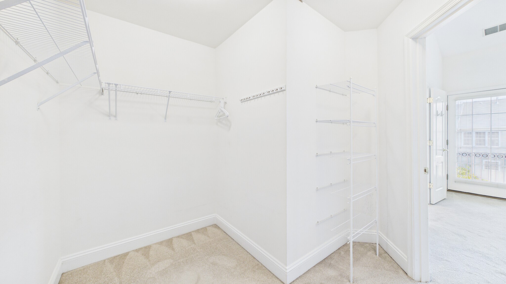 Building Photo - 25807 Turlough Ter