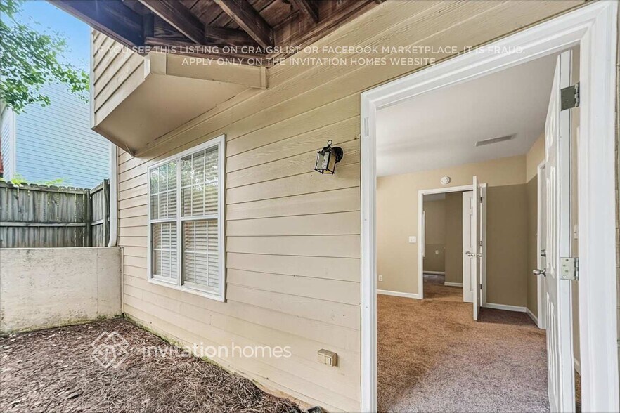Building Photo - 4067 Mt Vernon Dr