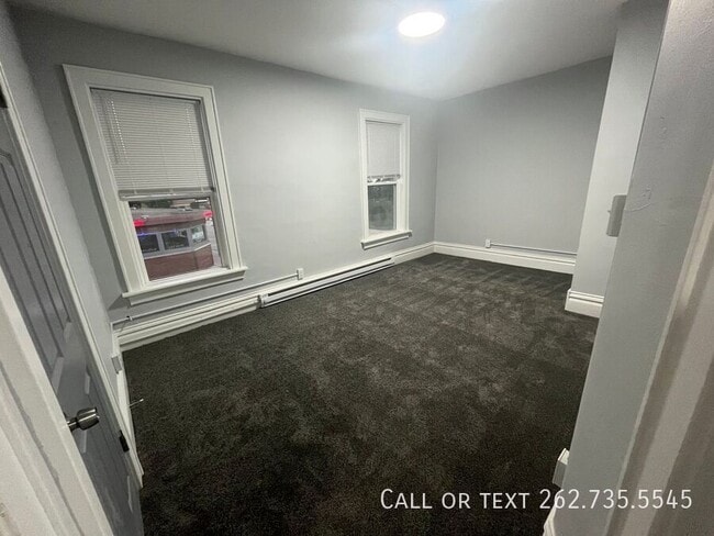 Building Photo - 1741 S 81st St